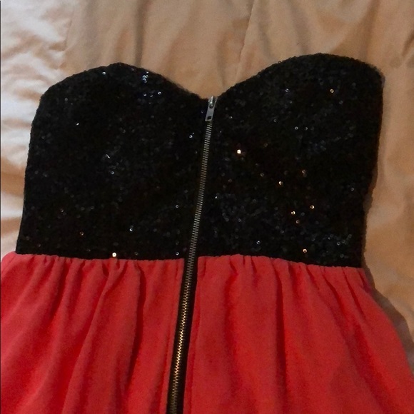 Beautiful high low dress - Picture 3 of 3